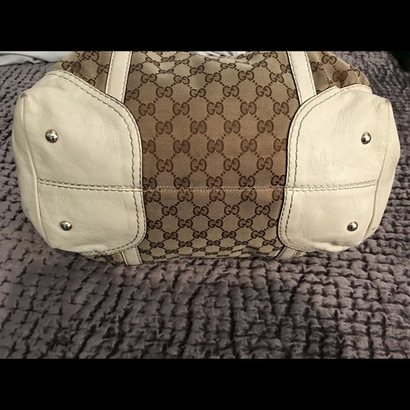 GucciTote! - Picture 4 of 7